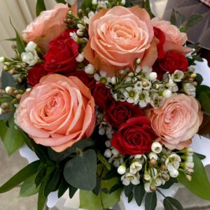 Šopek Flower Bucket Marelični objem